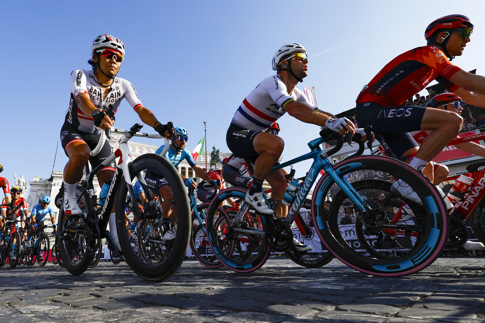 Mark Cavendish wearing Limar helmet in the final stage of the 2023 Giro d'Italia